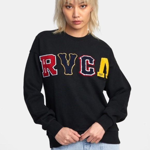 RVCA Tops - 🔥🔥RVCA - LETTERMAN CREWNECK SWEATSHIRT🔥🔥